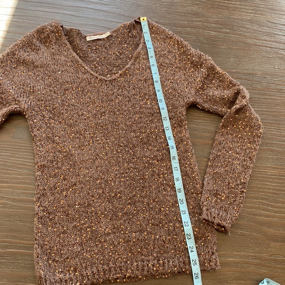 Revolution by Ricki’s ladies glittery sequined sweater in size extra small. - Picture 7 of 7